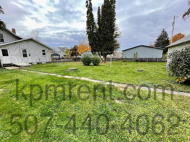621 Oak Street - 1 — Photo 2