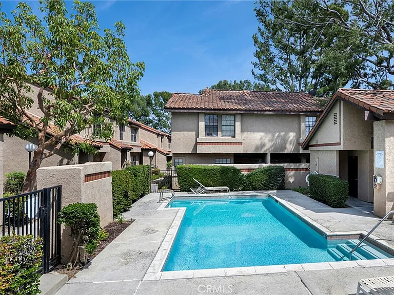 343 E Chapman Ave #E — Photo 30