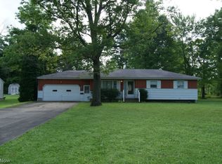 106 Foster Dr, New Middletown, OH 44442
