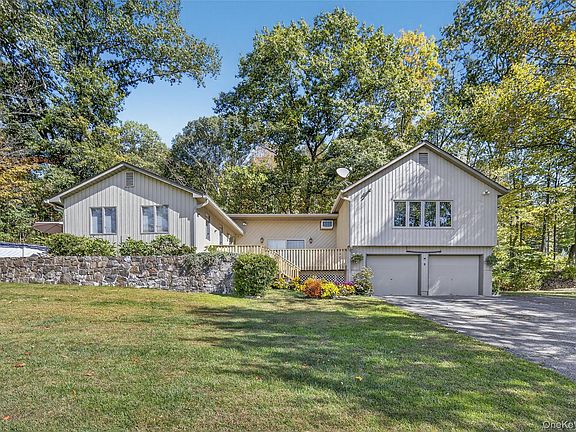 3rd image of 8 Peach Road