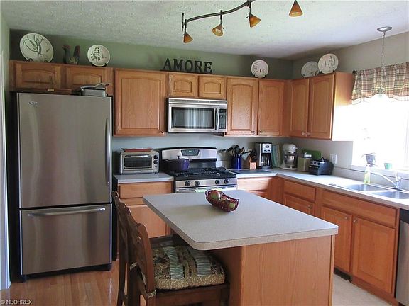 4th image of 9584 Taberna Ln