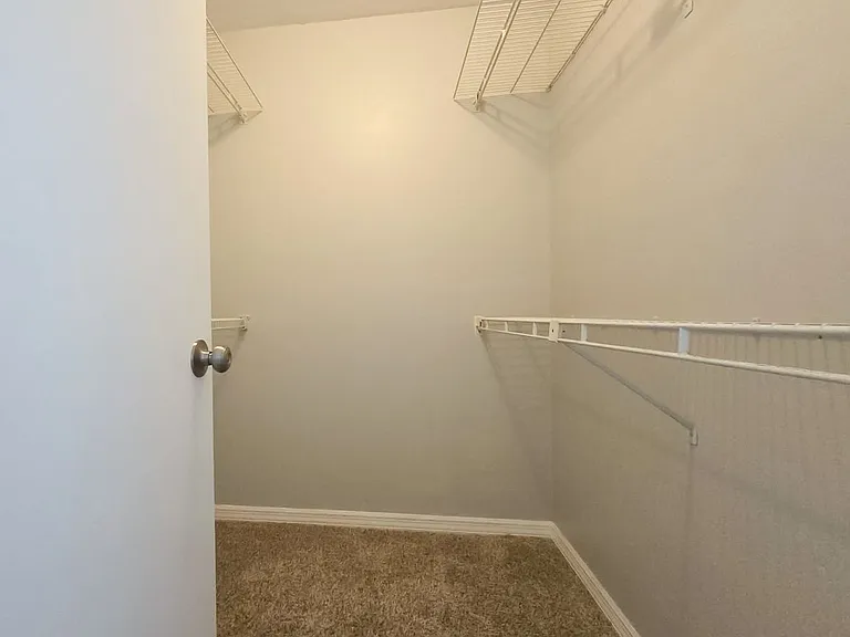 6210 SW 8th Ln — Photo 17