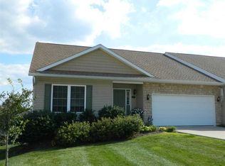 1555 W Petal Ct, Bloomington, IN 47403