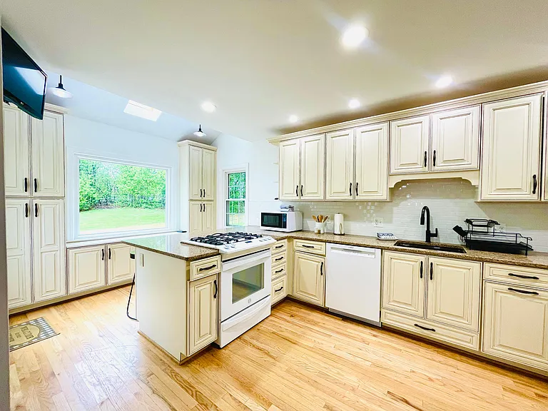 60 Devon Rd — Photo 19