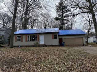 397 N 4th Ave, Fruitport, MI 49415