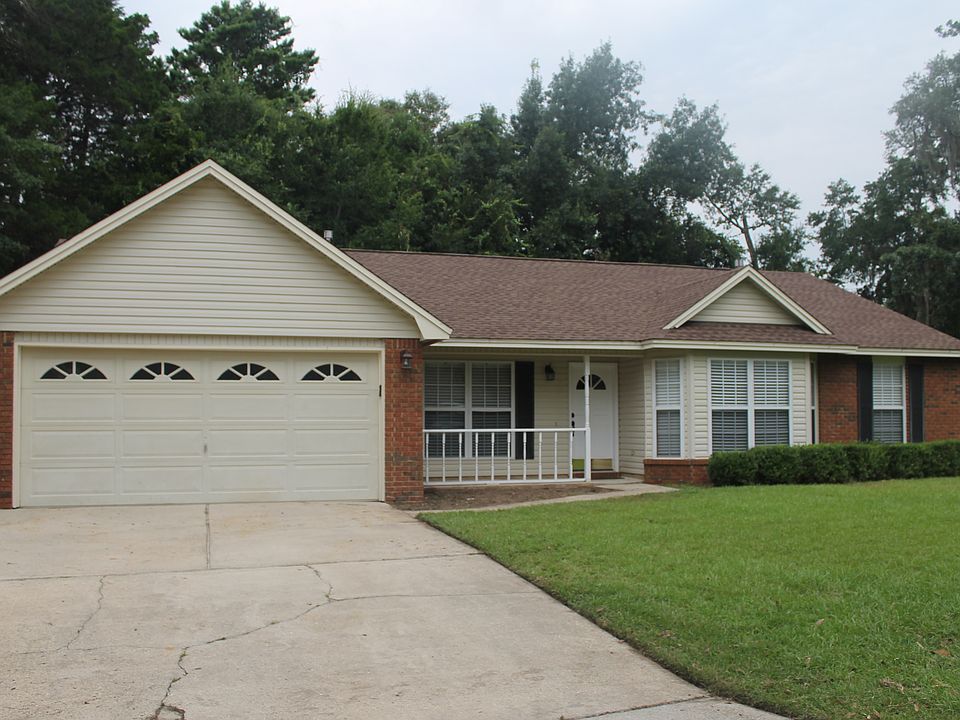 1st image of 1720 Evans Ct