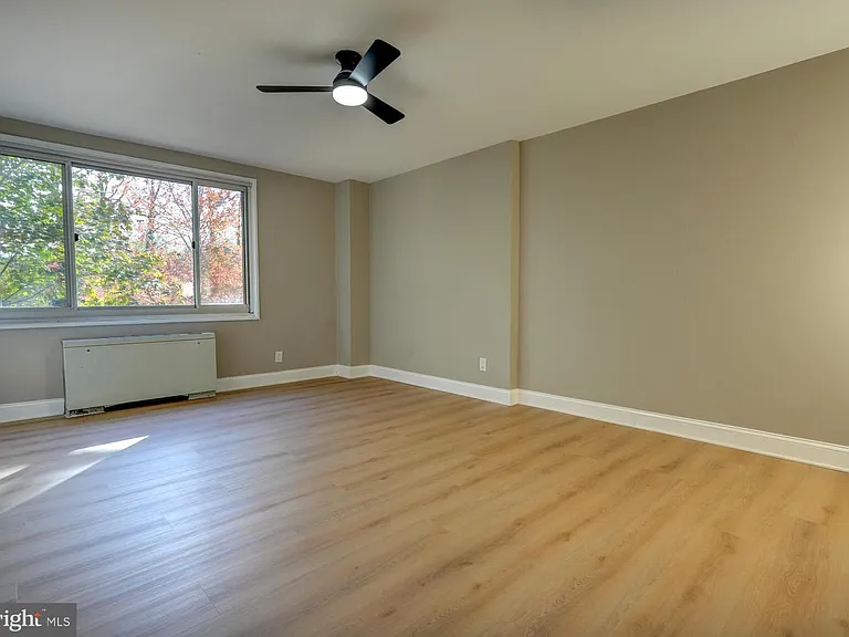 1900 Lyttonsville Rd #211 — Photo 17