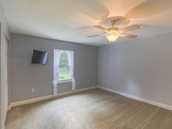 5th image of 2060 La Valley Ln