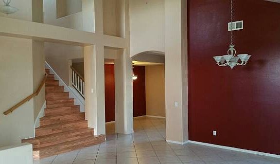 3rd image of 2712 W White Pine Ave