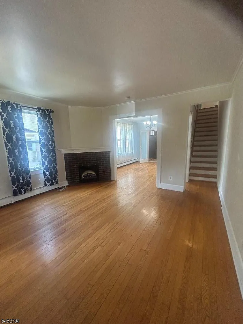 3 bed, 1.0 bath, $2,800 — Photo 4
