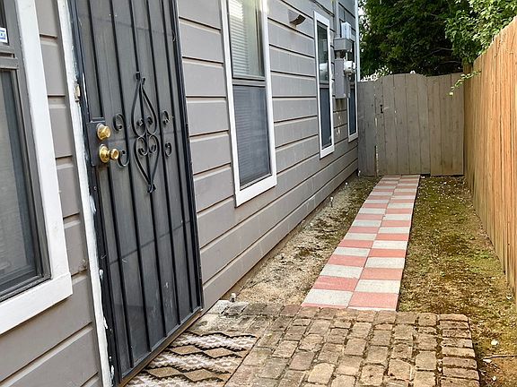 3rd image of 3642 Y St