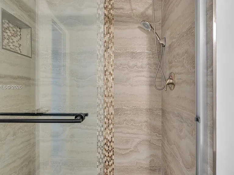 6911 Environ Blvd #4J — Photo 8