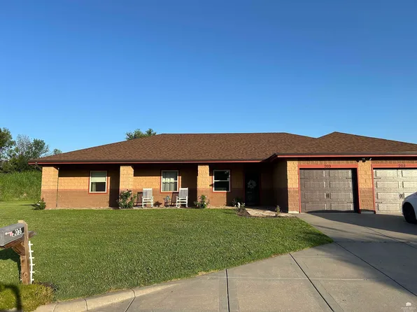 203 E Park Ave, Saint Marys, KS 66536