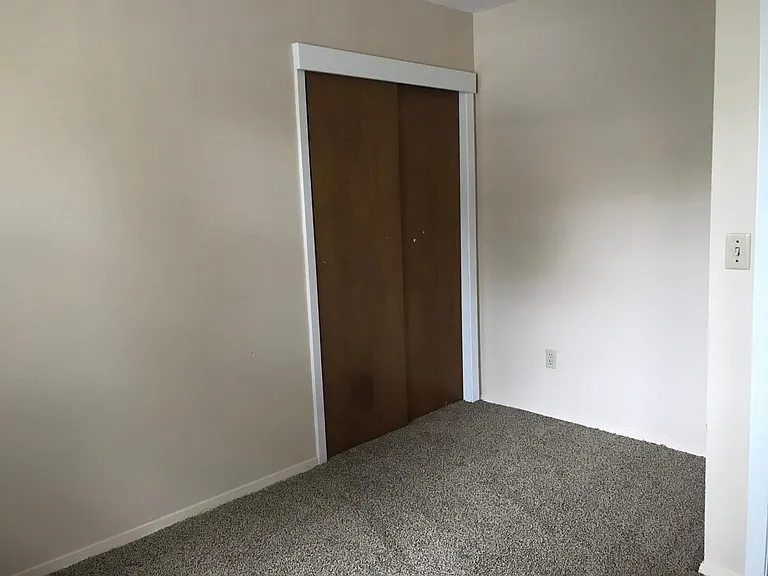 3402 Dover Ln #4 — Photo 8