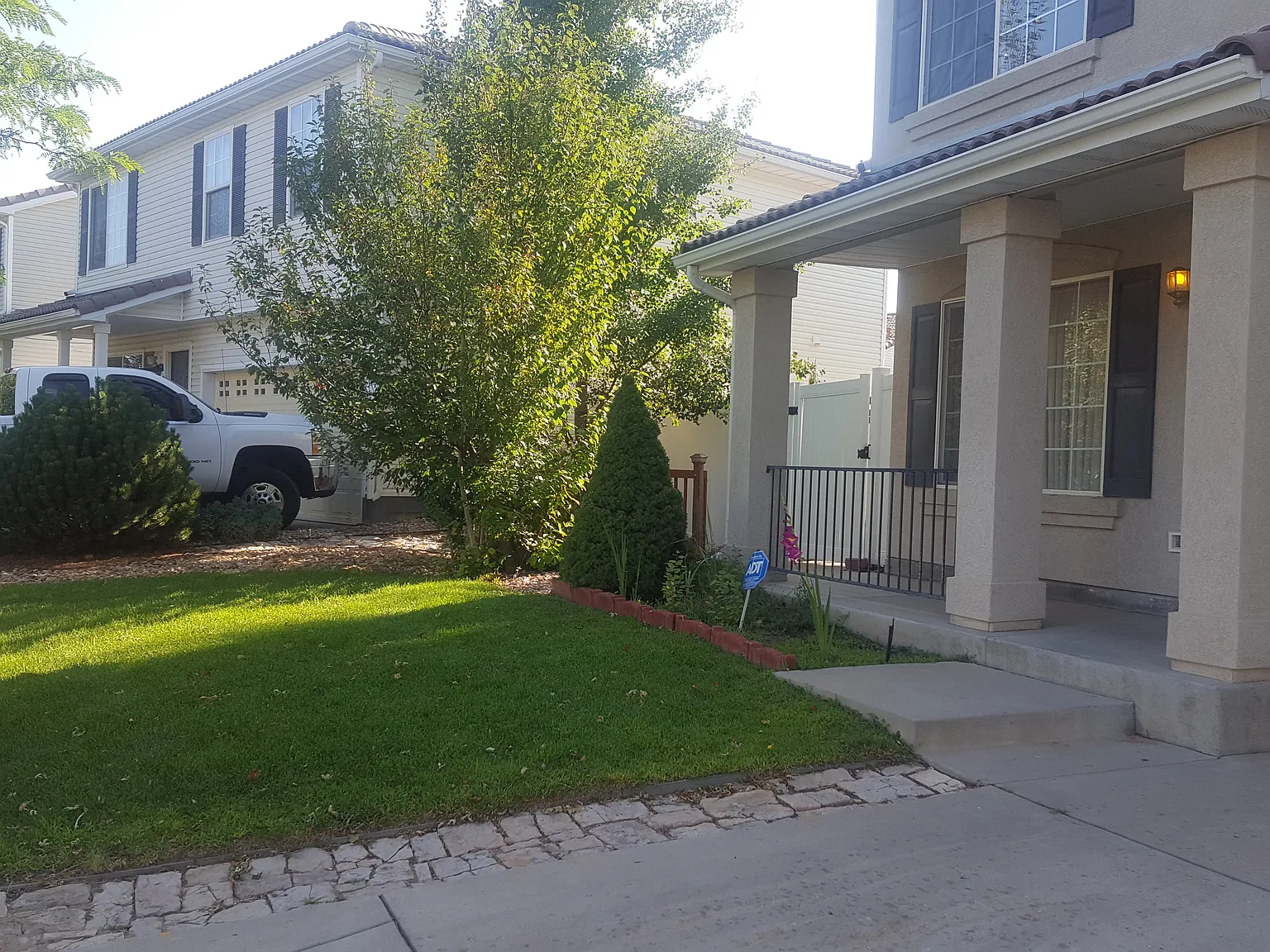 3 bed, 1843 sqft, $2,895 — Photo 4