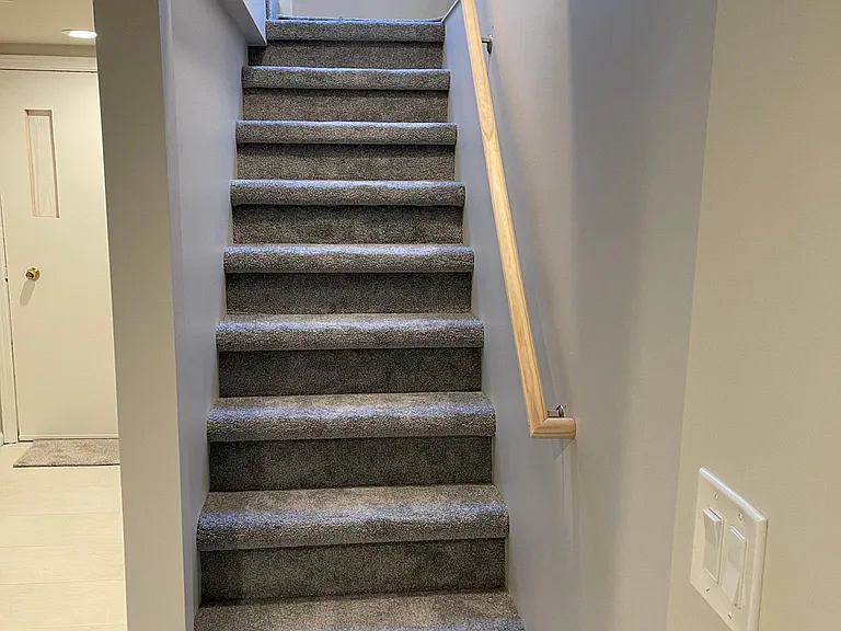 313 N Wolf Rd — Photo 30