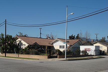 3rd image of 405 N Banna Ave