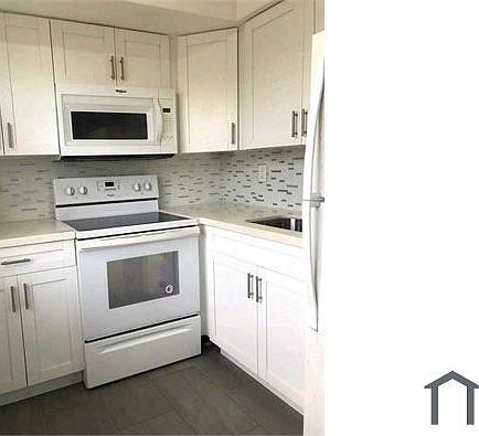 1st image of 17031 NE 21st Ave APT 10