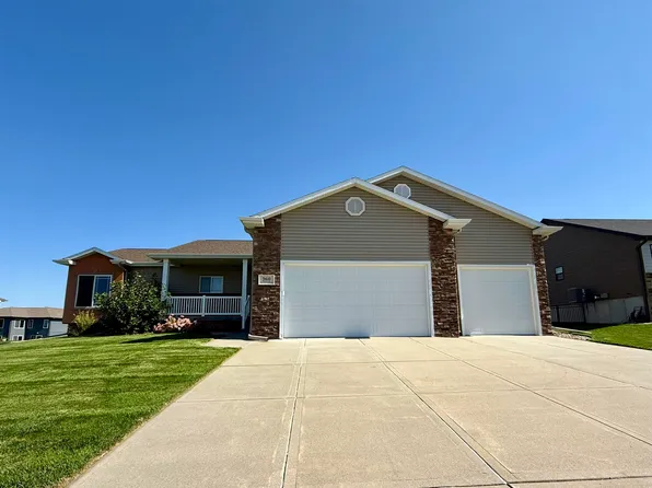 3610 Wendell Dr, Hastings, NE 68901