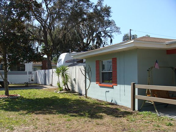 2nd image of 1280 Bayview Dr