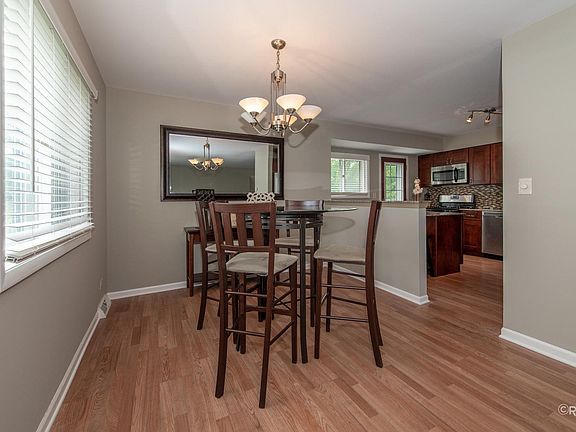 5th image of 538 N Ashbury Ave