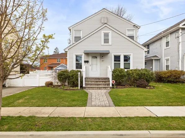 447 Burkhard Avenue, Williston Park, NY 11596