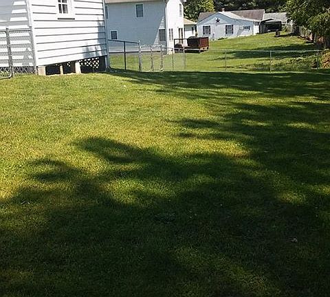 5th image of 604 Bolling St