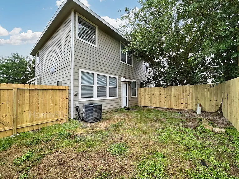 6220 Stoney Creek Dr — Photo 24