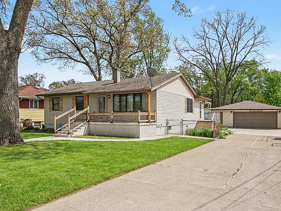 4th image of 5711 Evergreen Ave