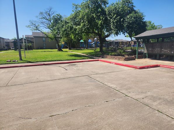 Twin Oaks Apts, 3222 Pasadena Blvd, Pasadena, TX 77503