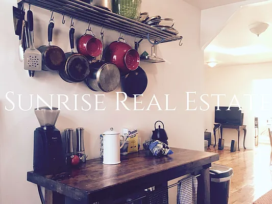 Rented by Sunrise Real Estate | media 30