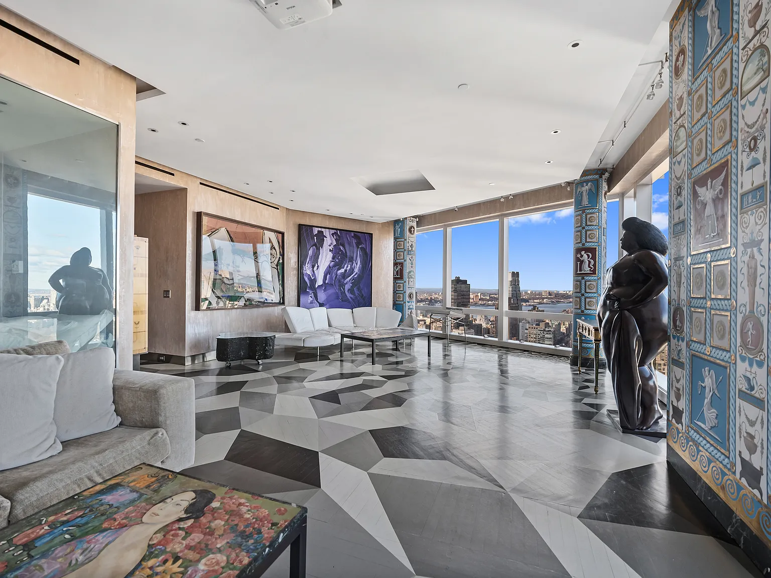 80 Columbus Cir — Photo 3