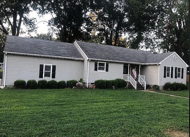 1st image of 205 N Radford Dr