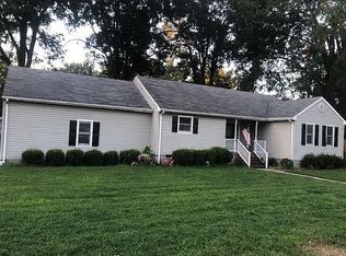 205 N Radford Dr, Hopewell, VA 23860