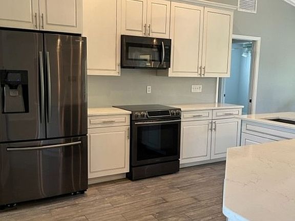 5th image of 2918 SW 26th St