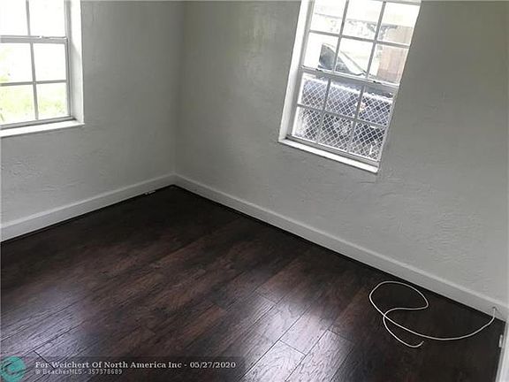 2nd image of 519 NW 20th Ave