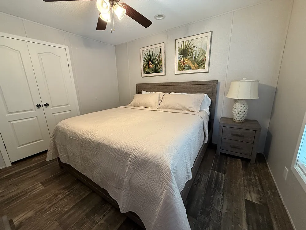 2 bed, 2.0 bath, 900 sqft, $2,100 — Photo 4