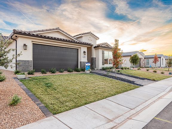 2nd image of 996 N Camino Agua