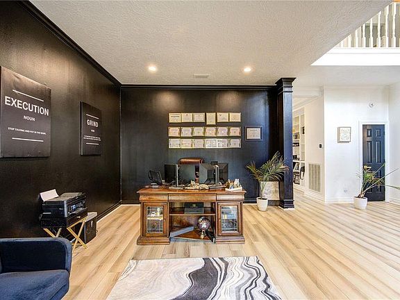 4th image of 16250 Morningbrook Dr