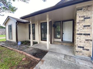 4203 Southchase Ln, Houston, TX 77014