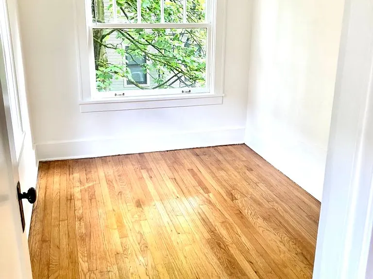 2134 NW Flanders St — Photo 24