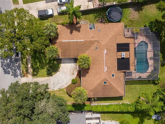 3rd image of 552 Twisting Pine Ct