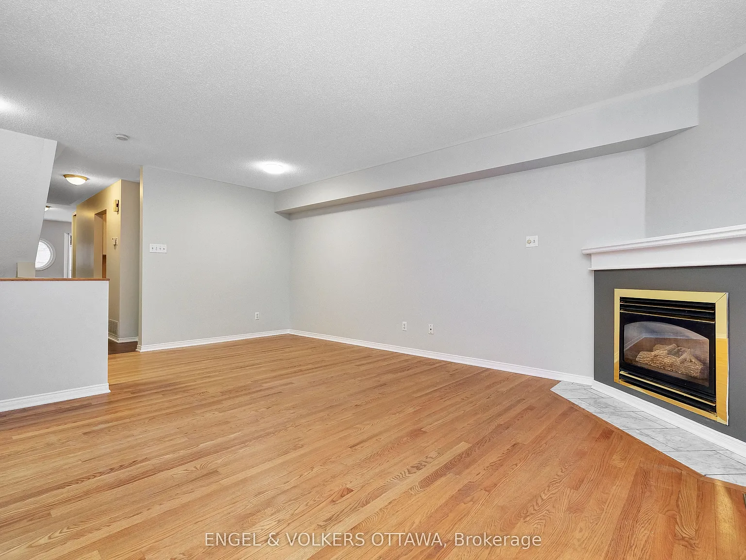 2 bed, $2,499 — Photo 4
