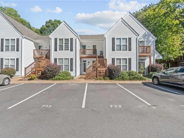 722 Ironwood Dr, Yorktown, VA 23693