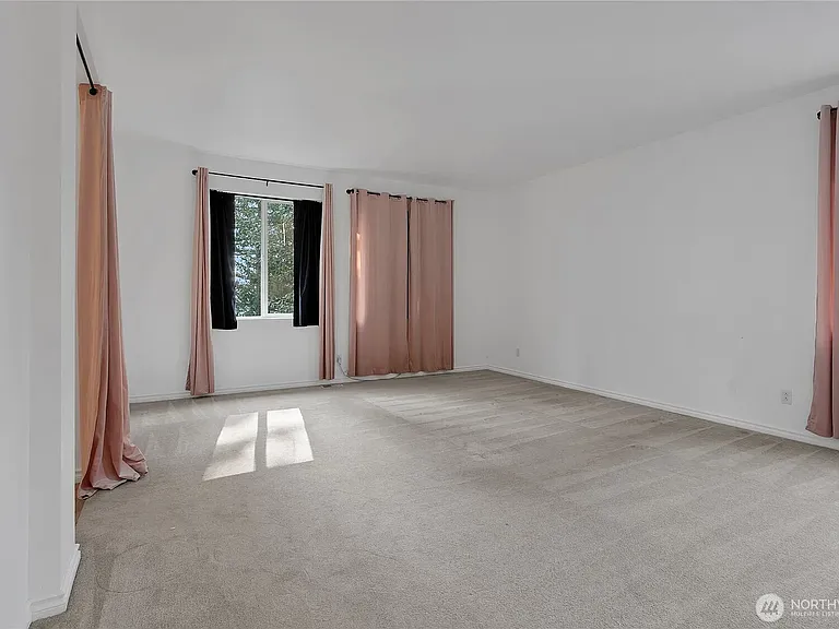 6735 Montevista Dr SE — Photo 13