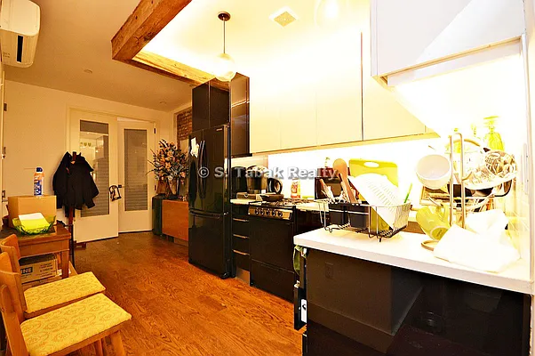 Rented by Simply Brooklyn Realty Inc | media 31
