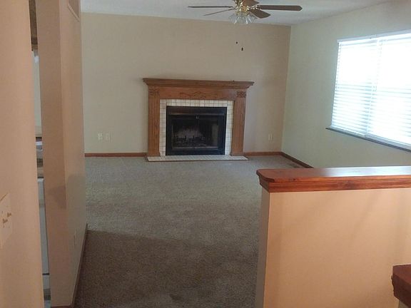 LIVING ROOM WITH FIREPLACE
