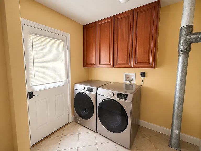 19 Beam Ave — Photo 8