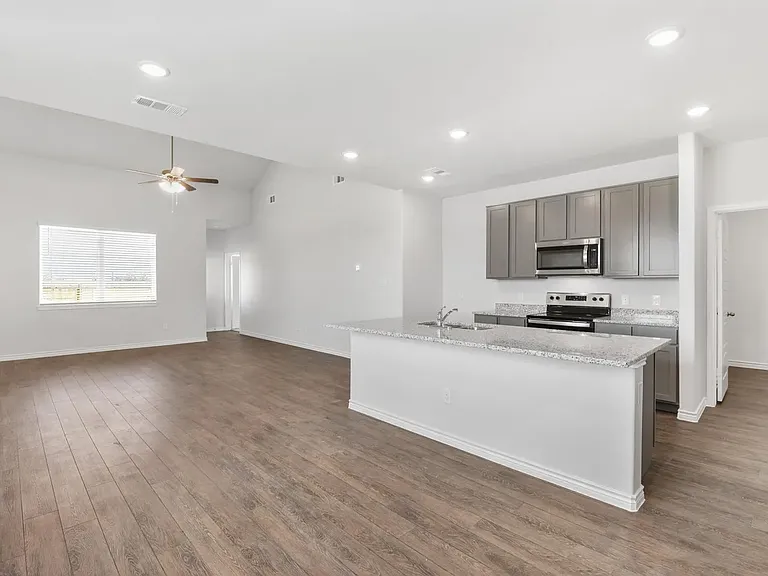 10605 Bleat St — Photo 2