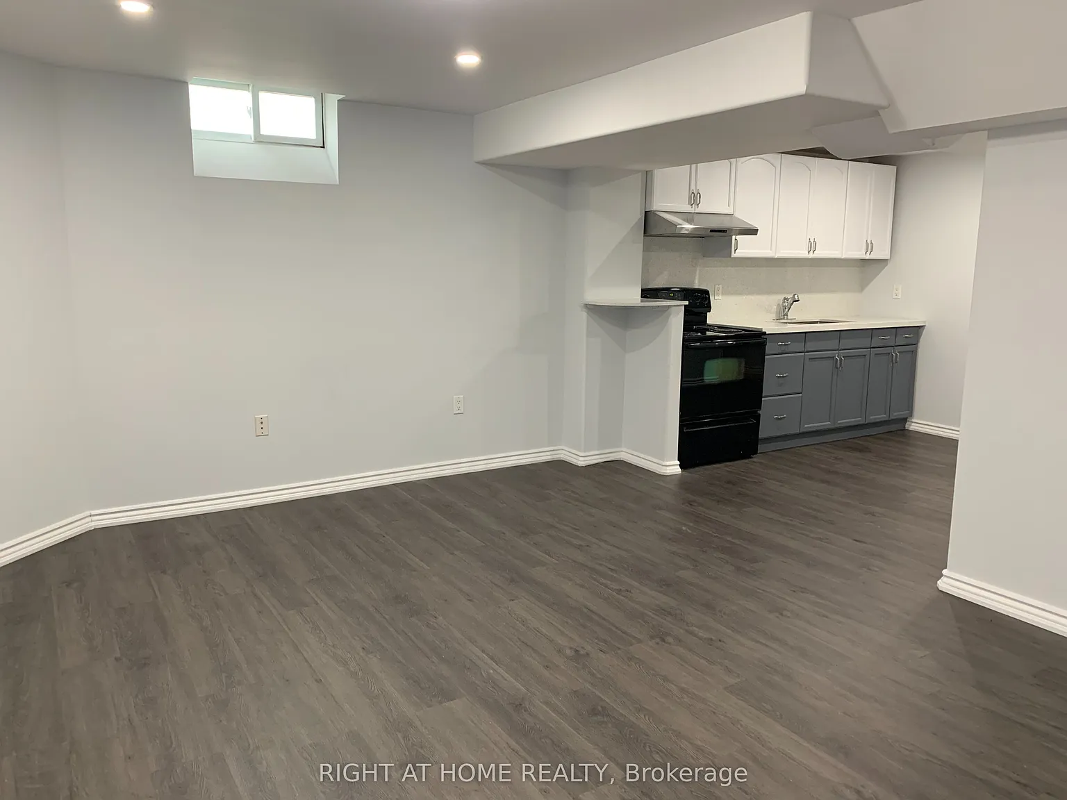 2 bed, $1,990 — Photo 2